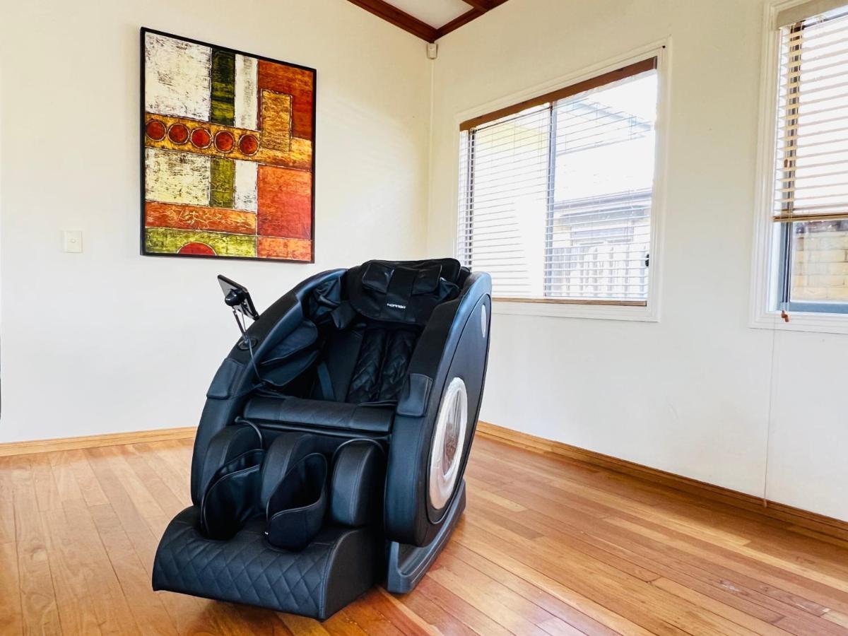 סיינט אלבאנס Cosy 4Br Home 15 Minutes Away From Melbourne Airport מראה חיצוני תמונה