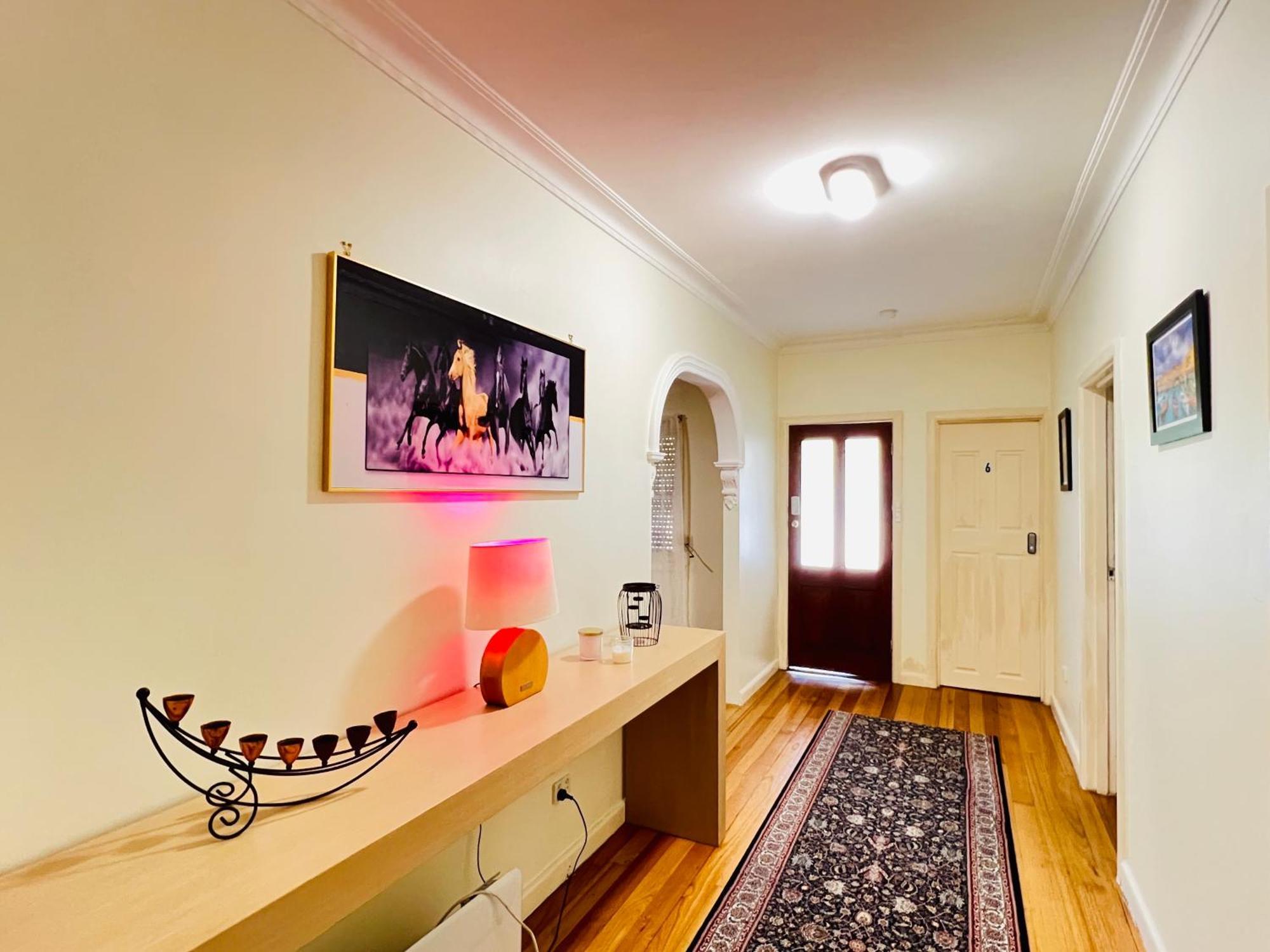 סיינט אלבאנס Cosy 4Br Home 15 Minutes Away From Melbourne Airport מראה חיצוני תמונה