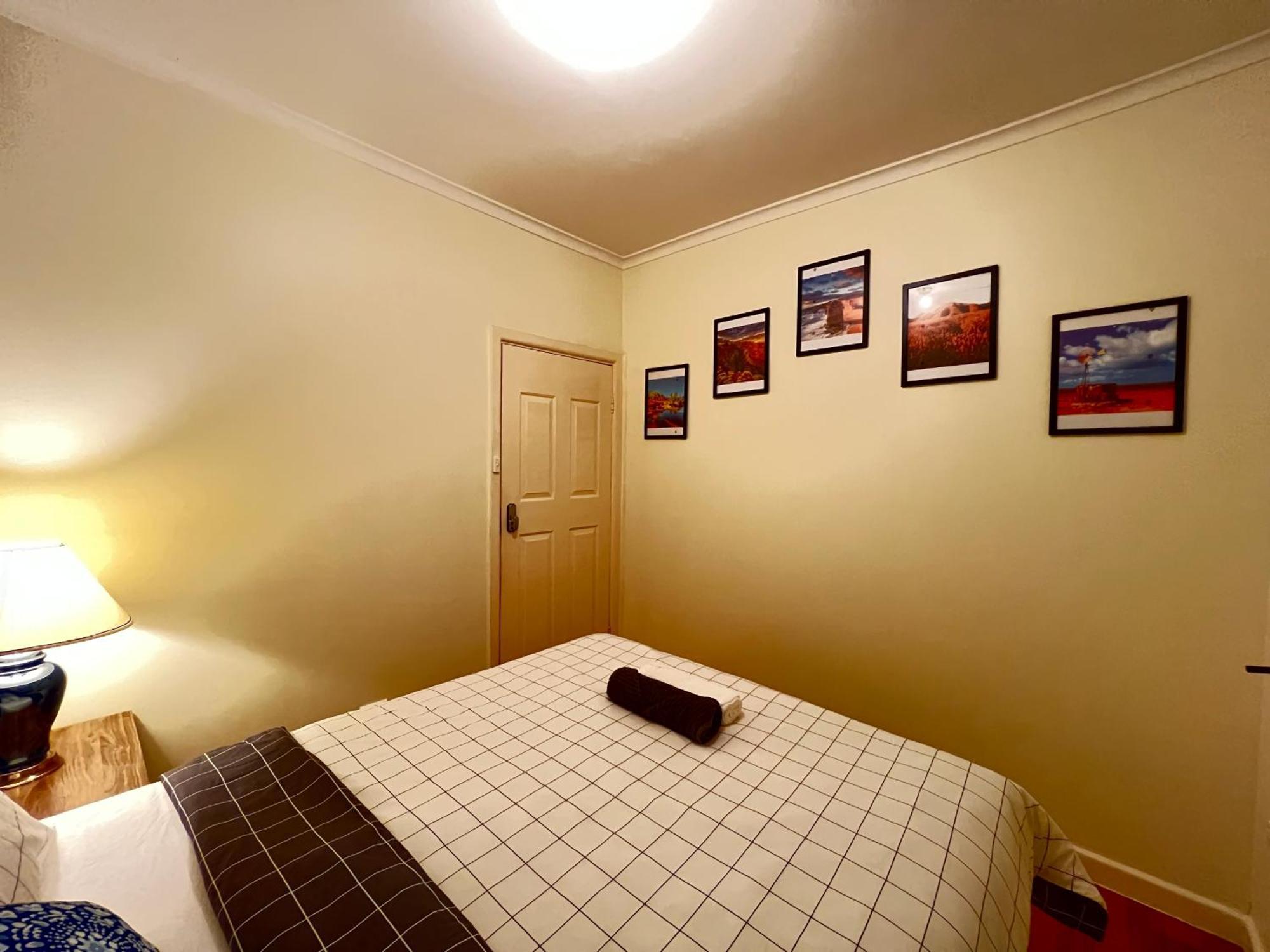 סיינט אלבאנס Cosy 4Br Home 15 Minutes Away From Melbourne Airport מראה חיצוני תמונה