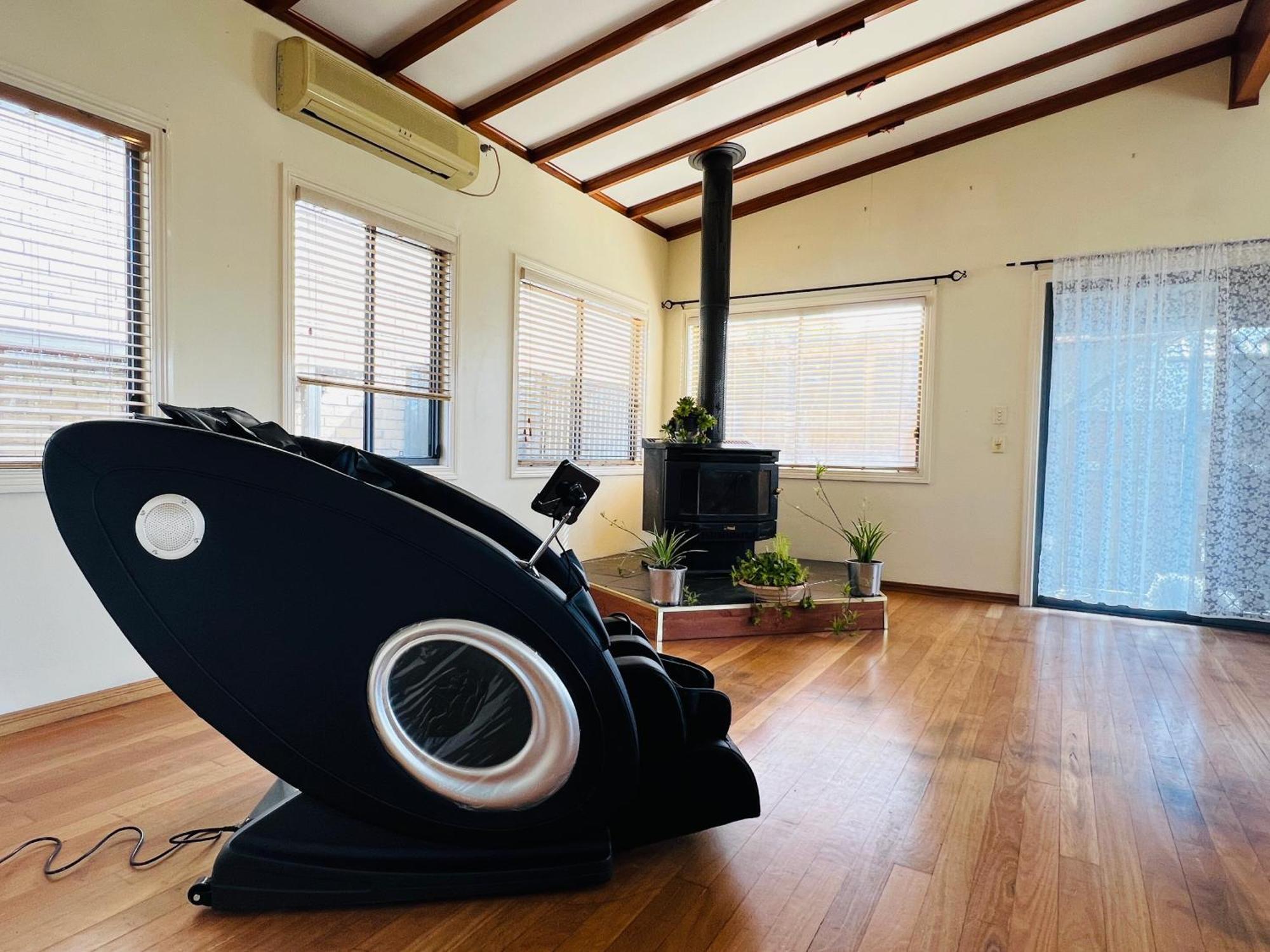 סיינט אלבאנס Cosy 4Br Home 15 Minutes Away From Melbourne Airport מראה חיצוני תמונה