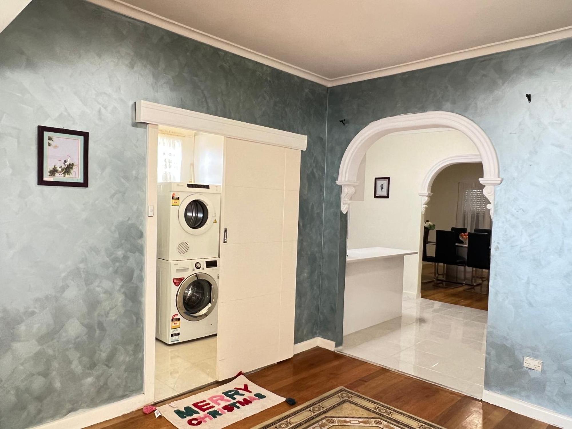 סיינט אלבאנס Cosy 4Br Home 15 Minutes Away From Melbourne Airport מראה חיצוני תמונה