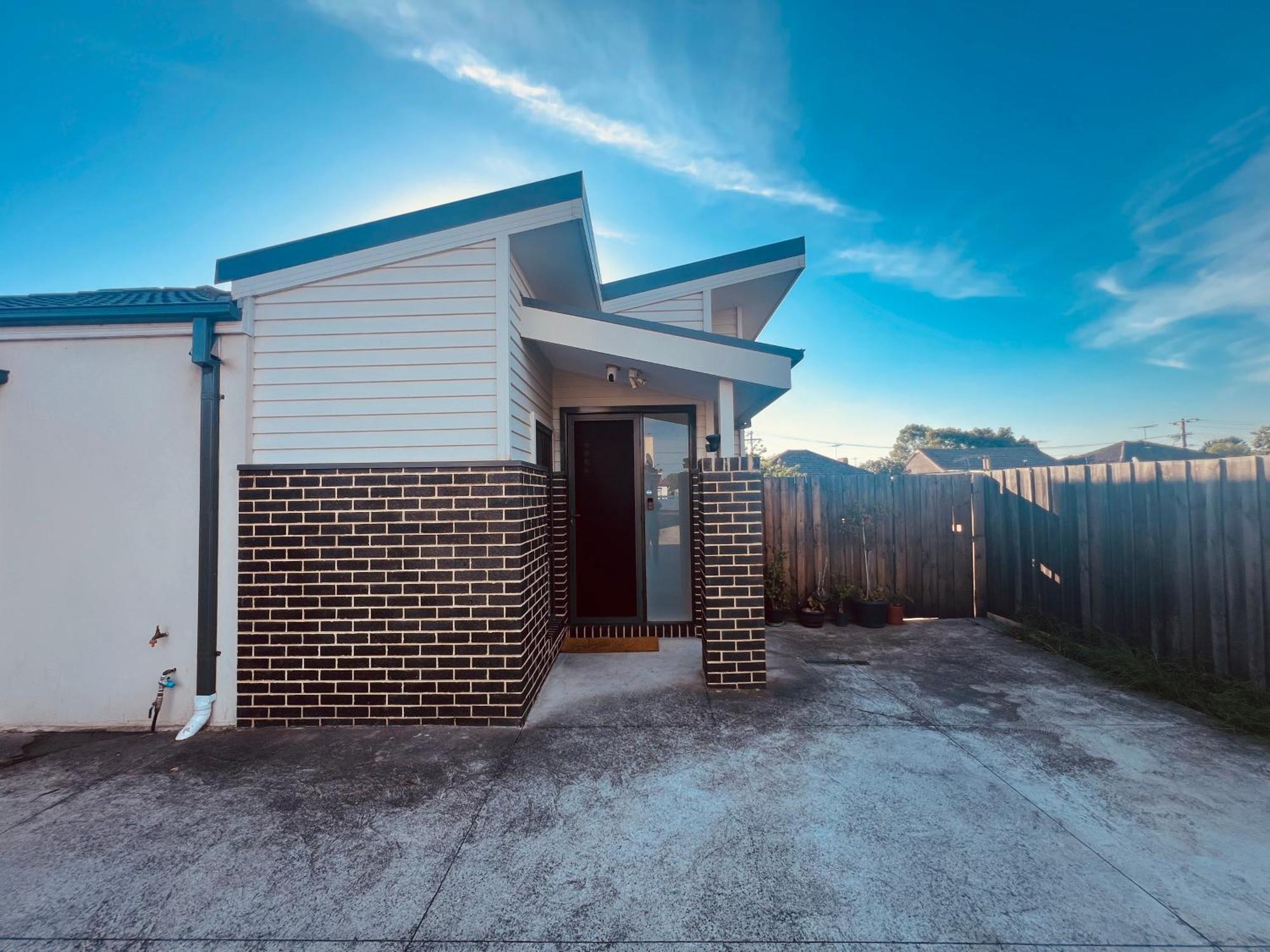 סיינט אלבאנס Cosy 4Br Home 15 Minutes Away From Melbourne Airport מראה חיצוני תמונה