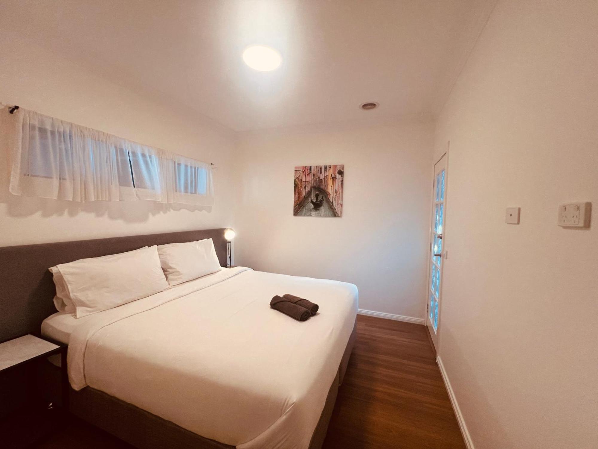 סיינט אלבאנס Cosy 4Br Home 15 Minutes Away From Melbourne Airport מראה חיצוני תמונה